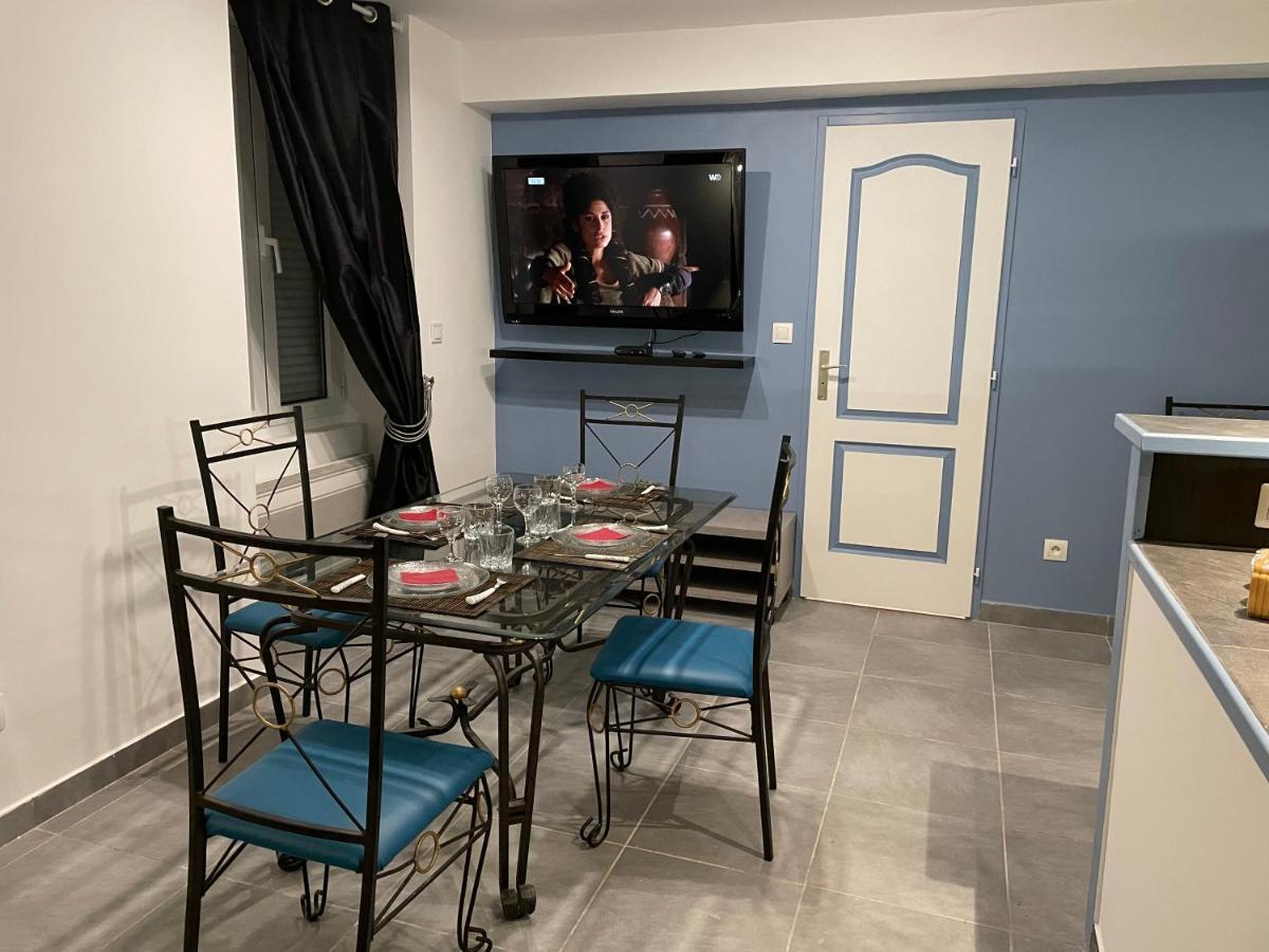 Chez Nous -Parking Gratuit Et Wifi A Vierzon Lägenhet Exteriör bild