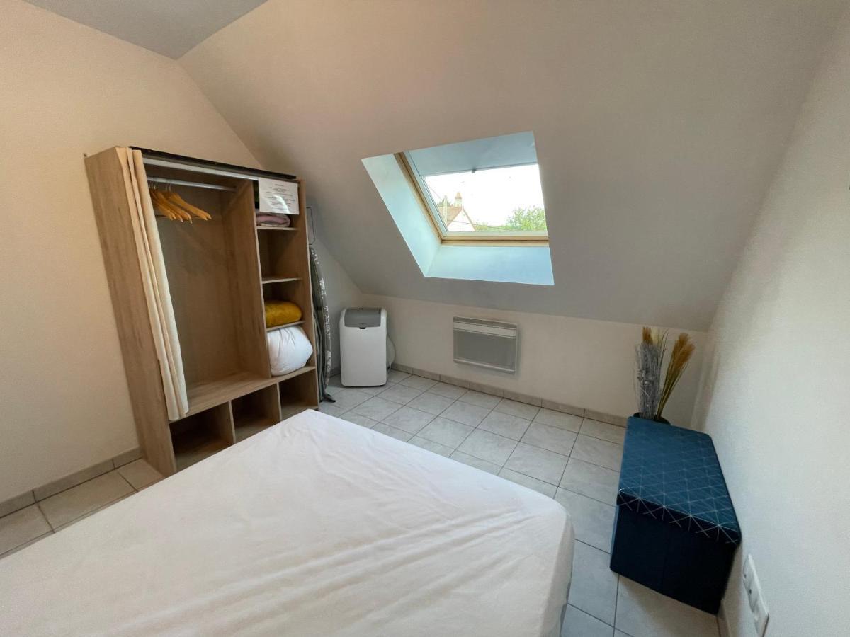 Chez Nous -Parking Gratuit Et Wifi A Vierzon Lägenhet Exteriör bild